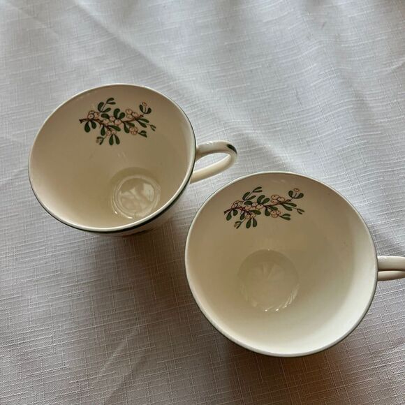 Plummer LTD New York Christmas Tea cup Coffee Cups set of 2 - Picture 3 of 10